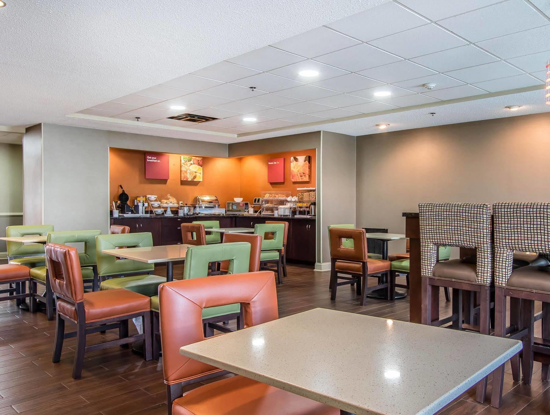 Comfort Suites Richmond Dış mekan fotoğraf